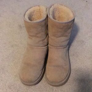 Sand Short UGGs
